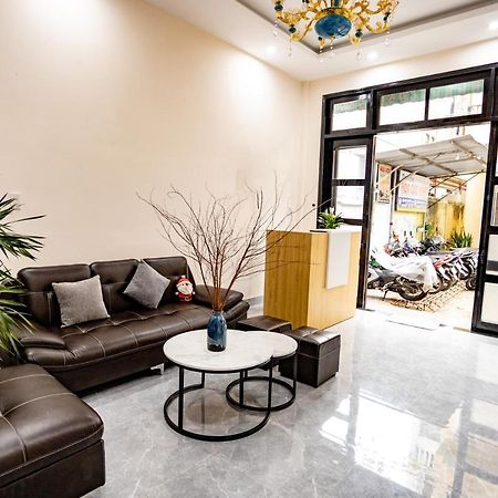 Mini Hotel Lac Hong Hue Bagian luar foto
