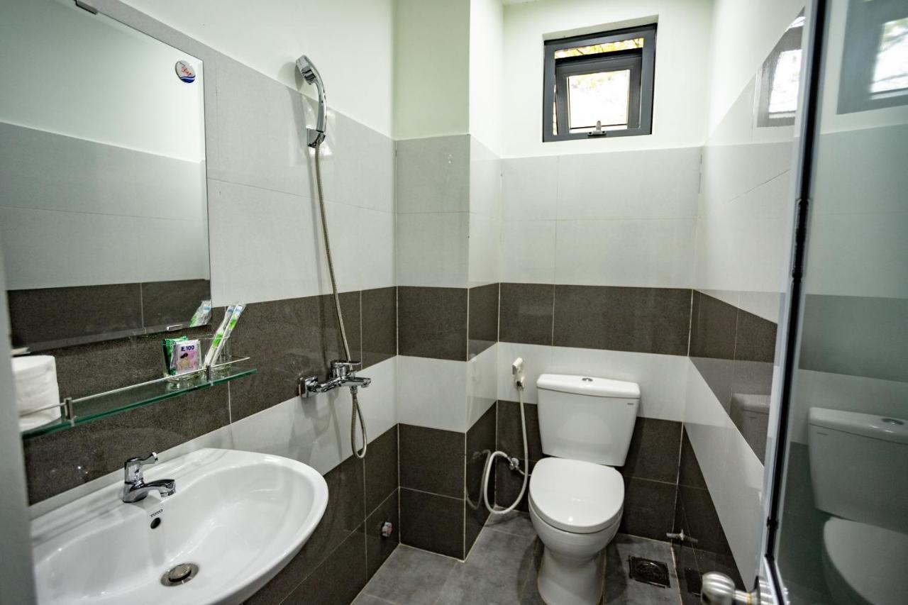 Mini Hotel Lac Hong Hue Bagian luar foto