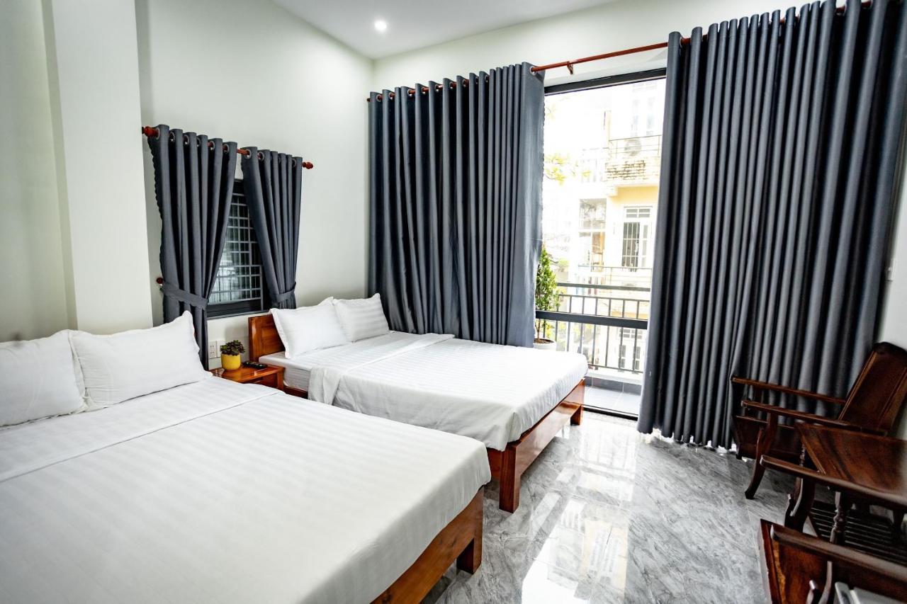 Mini Hotel Lac Hong Hue Bagian luar foto
