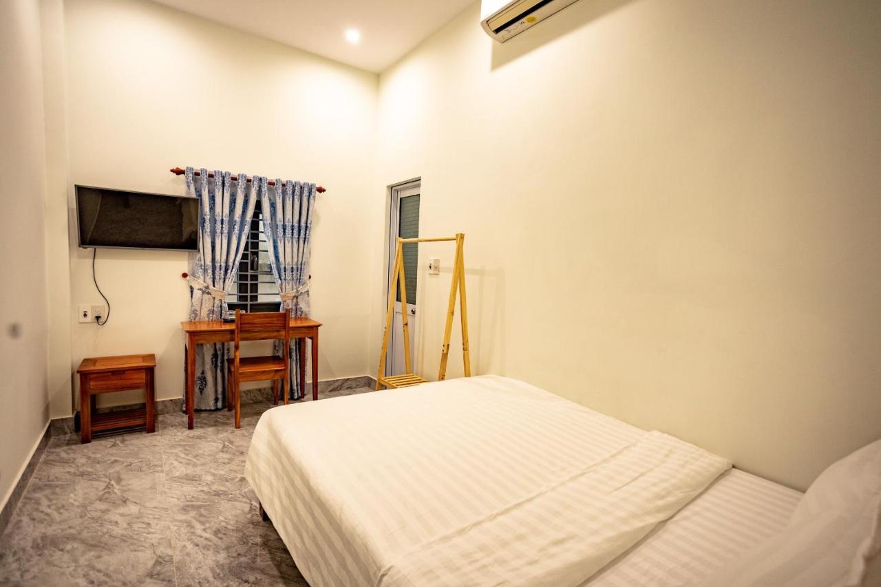 Mini Hotel Lac Hong Hue Bagian luar foto