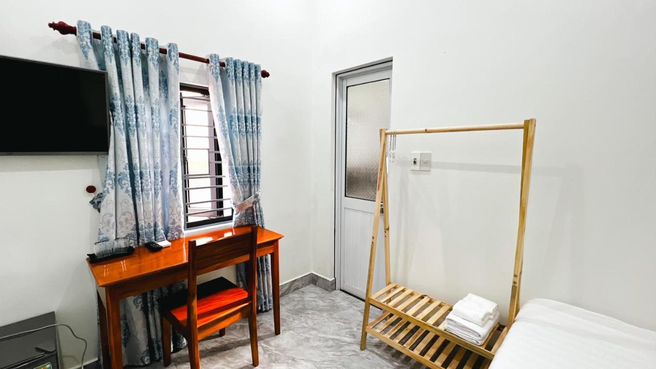 Mini Hotel Lac Hong Hue Bagian luar foto